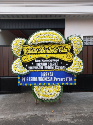 Papan Bunga Duka di Kinovaro